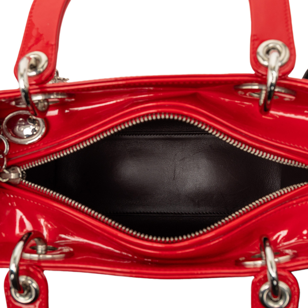 Pre-Loved Dior Medium Patent Lady Dior - Picture 4 of 7